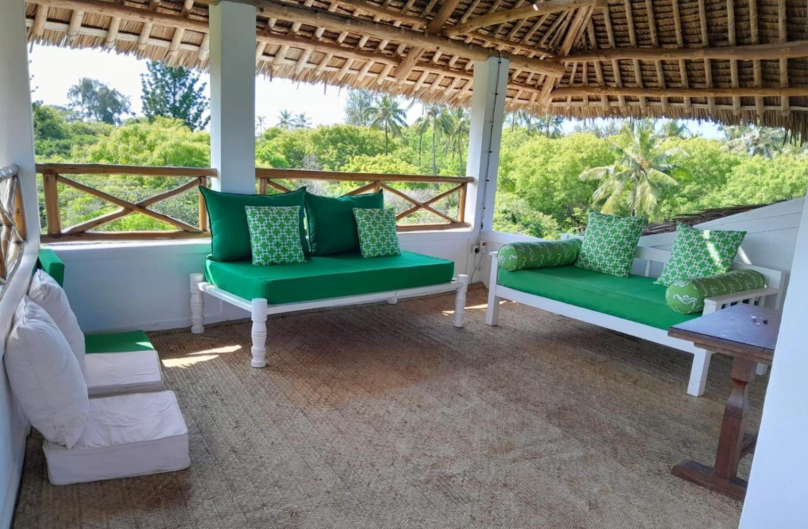 Watamu Beach Cottages B&B Exterior photo