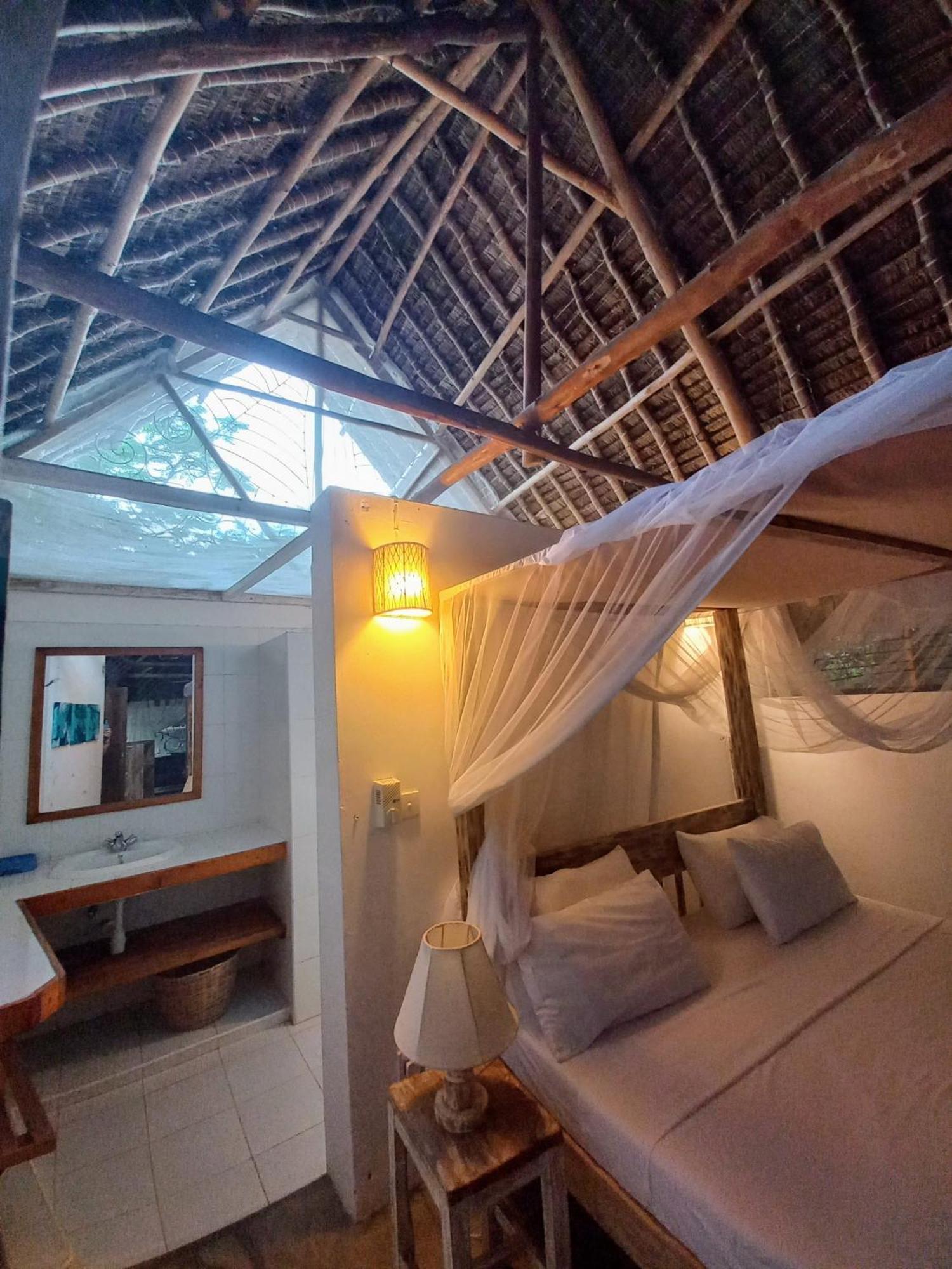 Watamu Beach Cottages B&B Room photo